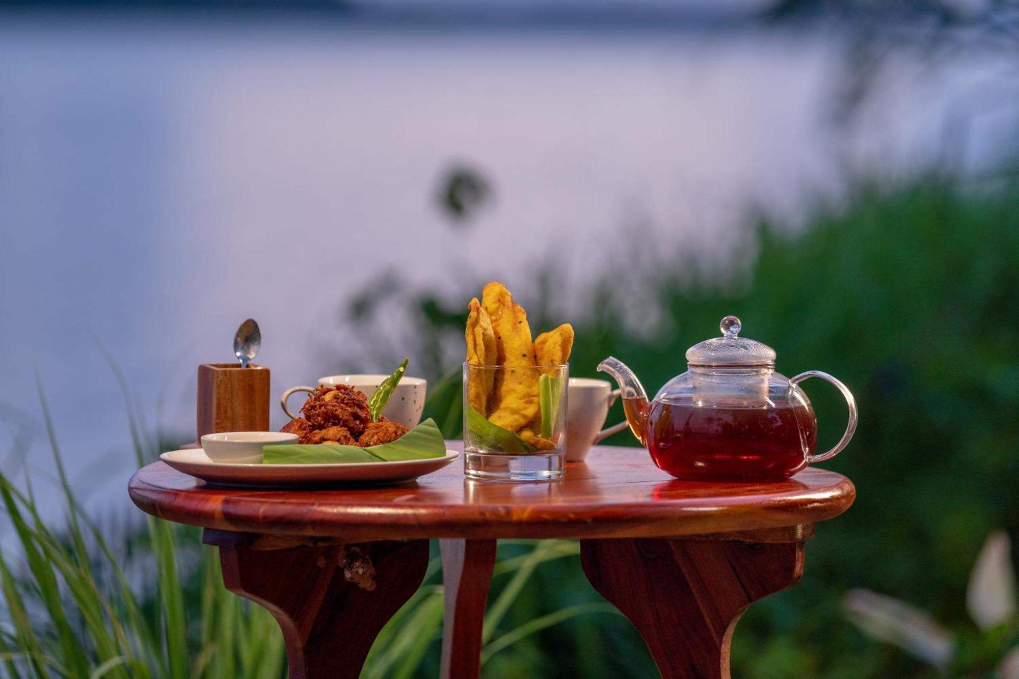 Vedic Village Retreat Kodungallur Kochi エクステリア 写真