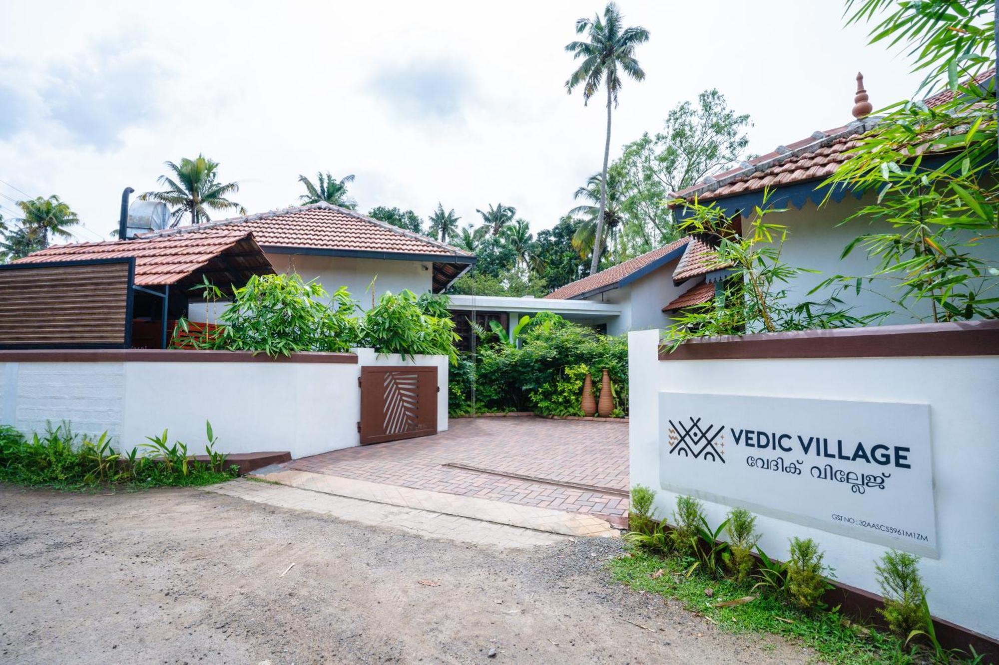 Vedic Village Retreat Kodungallur Kochi エクステリア 写真