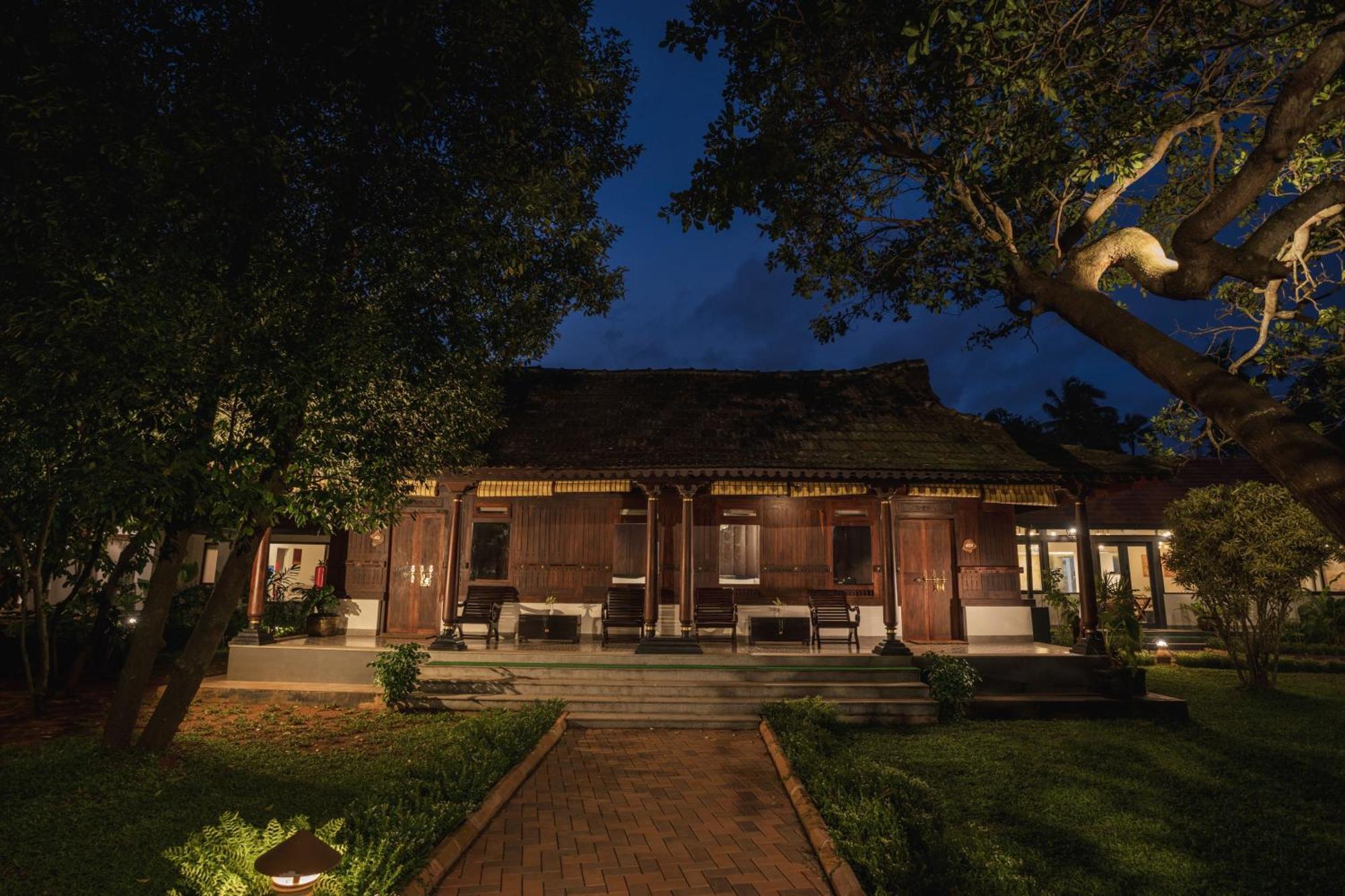 Vedic Village Retreat Kodungallur Kochi エクステリア 写真