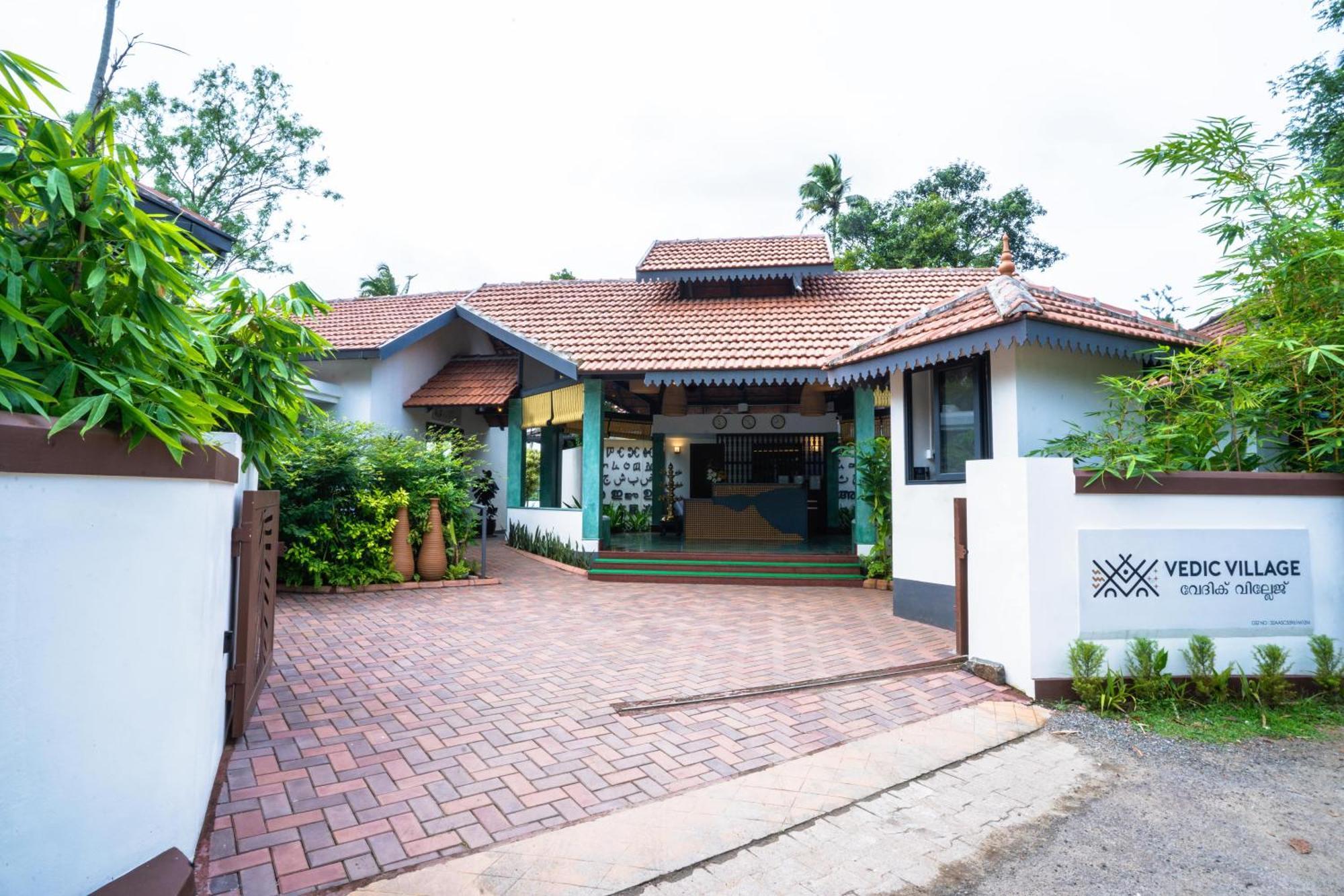 Vedic Village Retreat Kodungallur Kochi エクステリア 写真